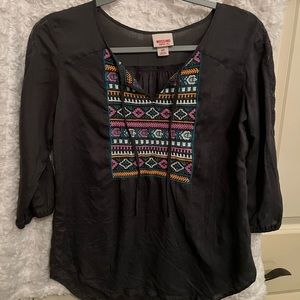 Mossimo embroidered top
